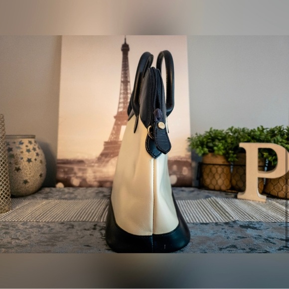 ⚜️ BurberryS White and Navy 2-Way ⚜️ - Picture 4 of 14